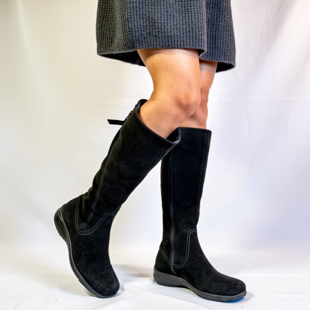La Canadienne Black Suede Knee-High Boots Women's 10